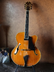 Benedetto Cremona 18" Archtop Honey Blonde #S2000